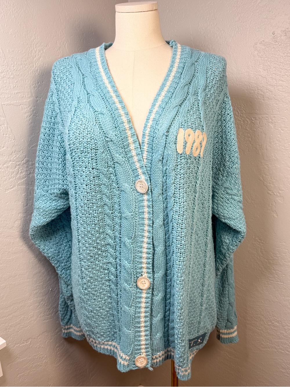 Taylor Swift 1989 Cardigan Blue Cable Knit Seagull Cozy Sweater Plus Size 3X/4X